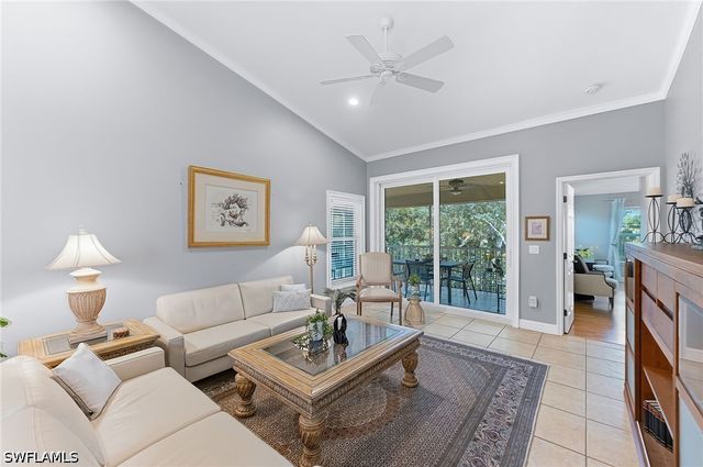 6835 Huntington Lakes CIR 201, Naples, FL 34119