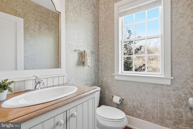 904 PLYMOUTH RD, Lower Gwynedd, PA 19002