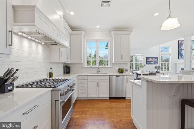 904 PLYMOUTH RD, Lower Gwynedd, PA 19002