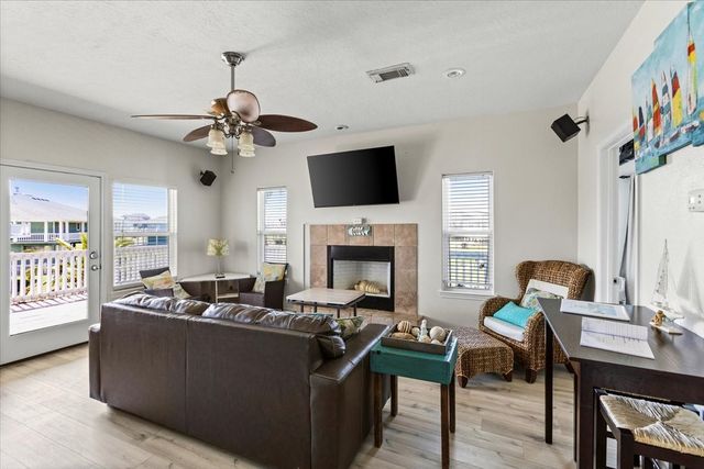 3240 Castle Drive, Crystal Beach, TX 77650