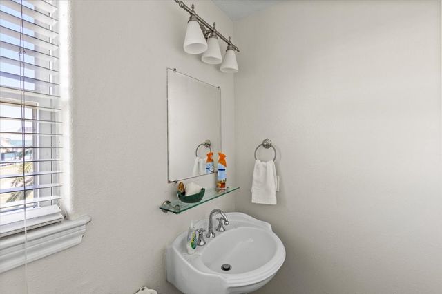 3240 Castle Drive, Crystal Beach, TX 77650