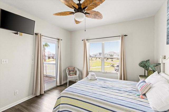 3240 Castle Drive, Crystal Beach, TX 77650