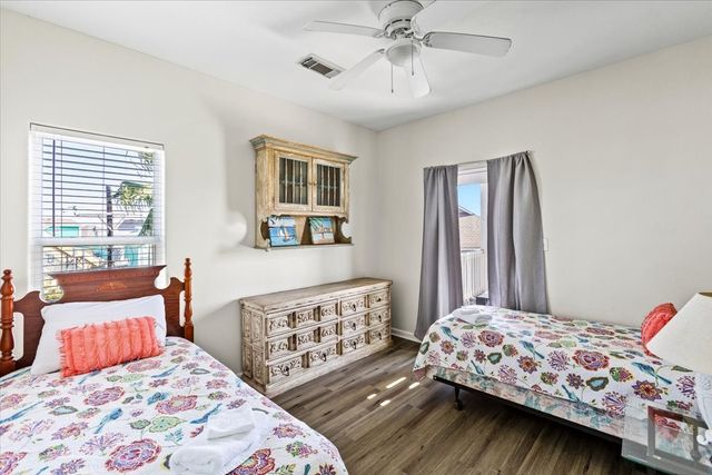 3240 Castle Drive, Crystal Beach, TX 77650