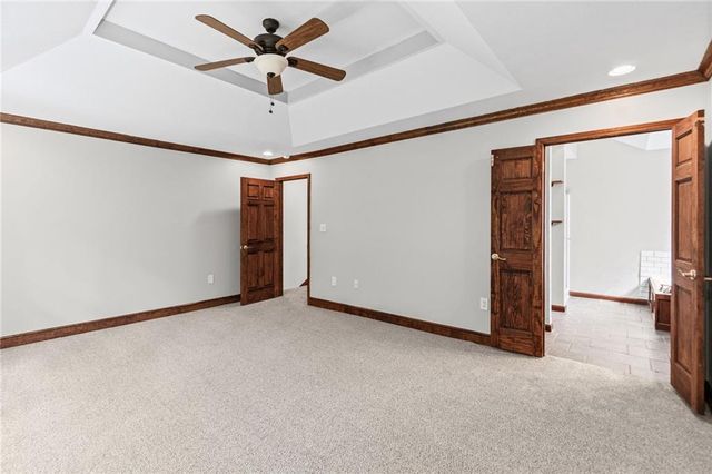 510 SW Foot Hill Drive, Grain Valley, MO 64029