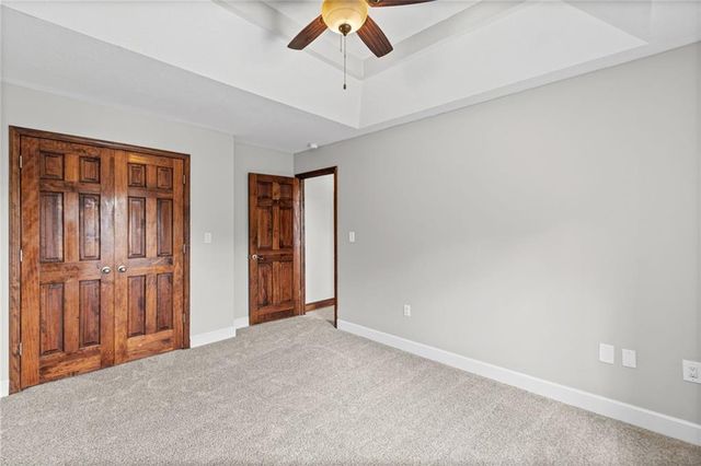 510 SW Foot Hill Drive, Grain Valley, MO 64029