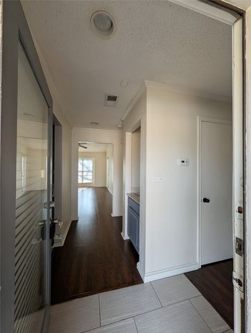 2728 Copper Creek Drive 208, Arlington, TX 76006