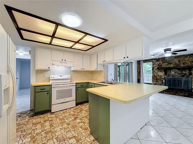 8846 CARMEN LANE, Port Richey, FL 34668