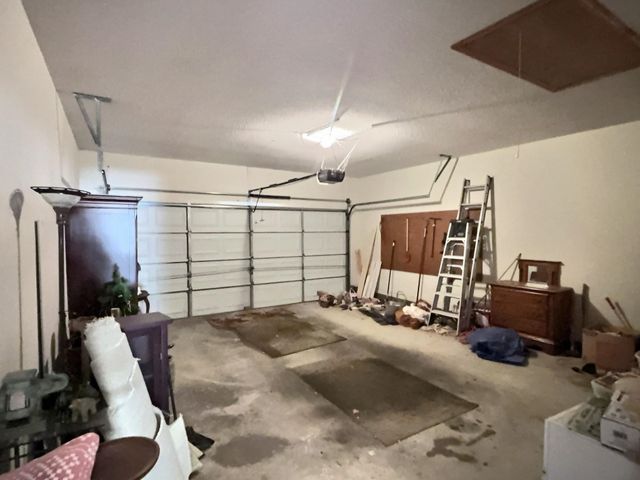 10442 KENSINGTON CIR, Collierville, TN 38017