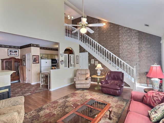 10442 KENSINGTON CIR, Collierville, TN 38017