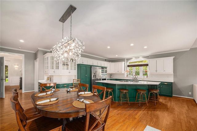 4528 W 140th Street, Leawood, KS 66224