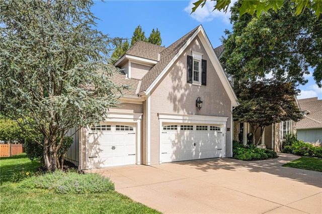 4528 W 140th Street, Leawood, KS 66224