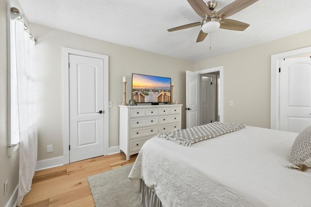 209 Moss Dale Ln., Pawleys Island, SC 29585