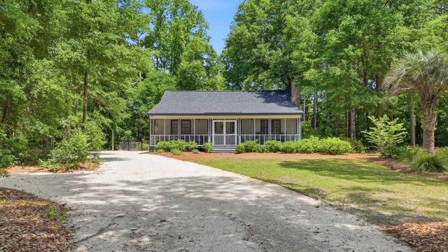 209 Moss Dale Ln., Pawleys Island, SC 29585