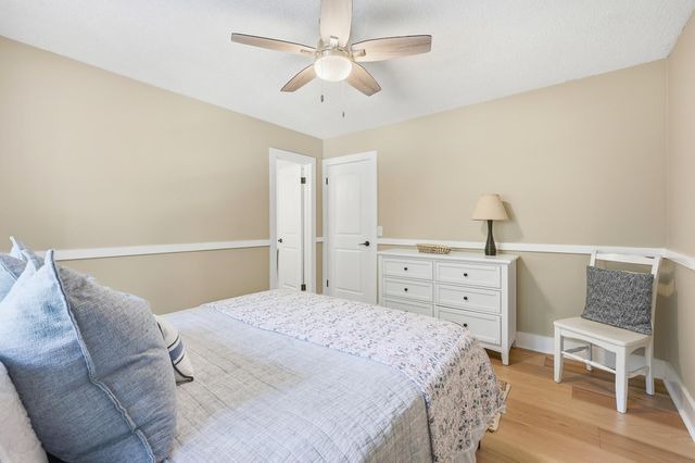 209 Moss Dale Ln., Pawleys Island, SC 29585