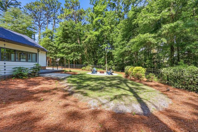 209 Moss Dale Ln., Pawleys Island, SC 29585