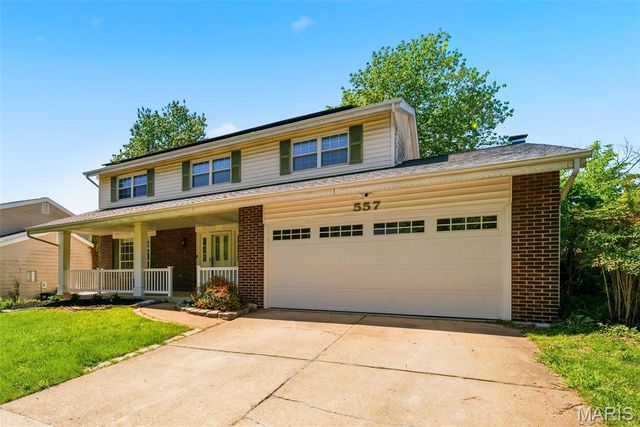 557 May Valley Drive, Fenton, MO 63026