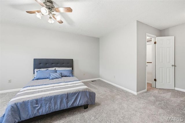 557 May Valley Drive, Fenton, MO 63026