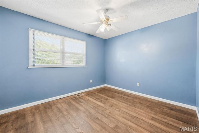 557 May Valley Drive, Fenton, MO 63026
