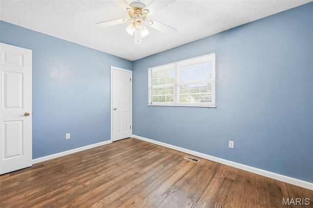557 May Valley Drive, Fenton, MO 63026