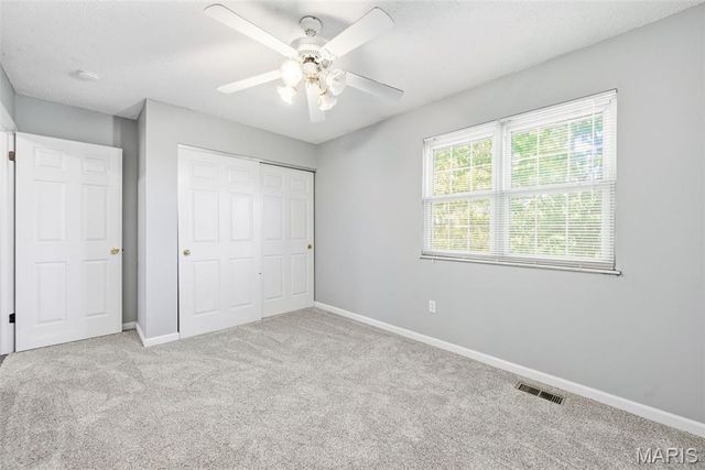 557 May Valley Drive, Fenton, MO 63026