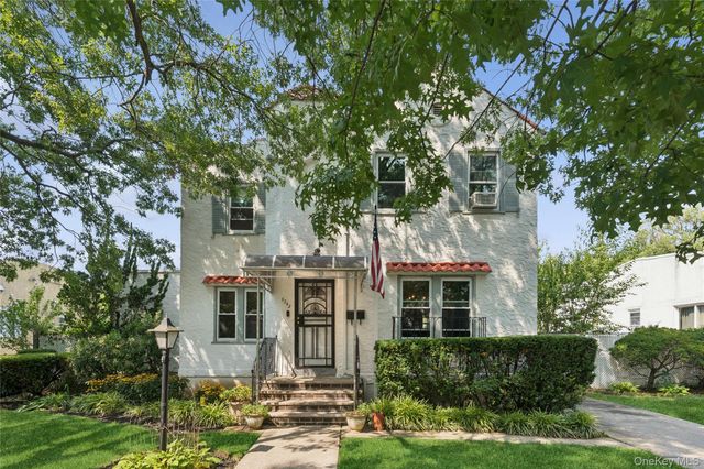 82-42 233rd Street, Queens Village, NY 11427