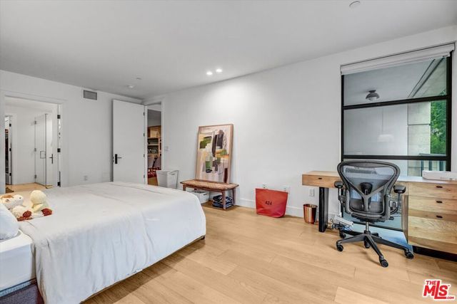 10777 WILSHIRE Boulevard 209, Los Angeles, CA 90024