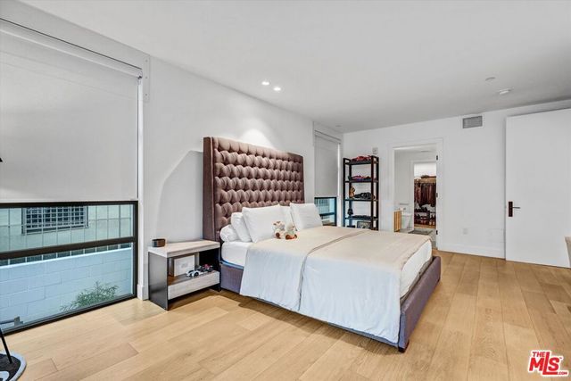 10777 WILSHIRE Boulevard 209, Los Angeles, CA 90024