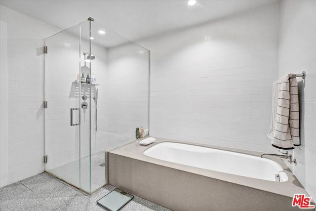 10777 WILSHIRE Boulevard 209, Los Angeles, CA 90024
