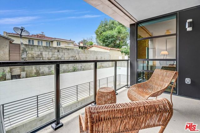 10777 WILSHIRE Boulevard 209, Los Angeles, CA 90024