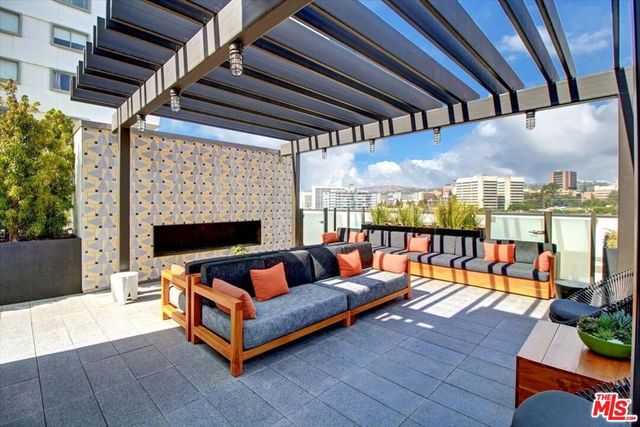 10777 WILSHIRE Boulevard 209, Los Angeles, CA 90024
