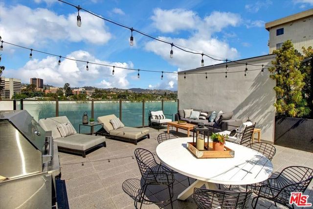 10777 WILSHIRE Boulevard 209, Los Angeles, CA 90024