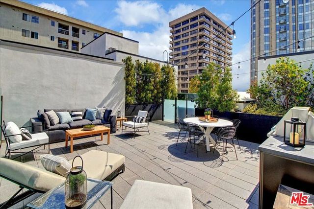 10777 WILSHIRE Boulevard 209, Los Angeles, CA 90024