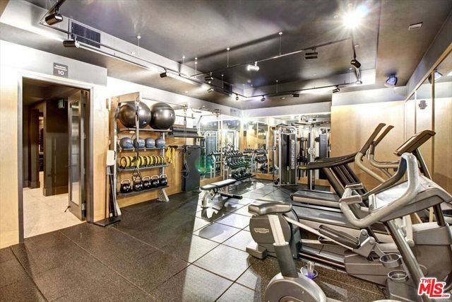 10777 WILSHIRE Boulevard 209, Los Angeles, CA 90024
