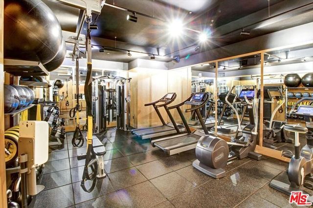 10777 WILSHIRE Boulevard 209, Los Angeles, CA 90024