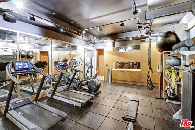 10777 WILSHIRE Boulevard 209, Los Angeles, CA 90024