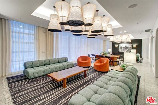 10777 WILSHIRE Boulevard 209, Los Angeles, CA 90024