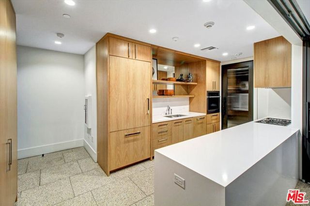 10777 WILSHIRE Boulevard 209, Los Angeles, CA 90024