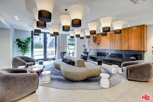 10777 WILSHIRE Boulevard 209, Los Angeles, CA 90024