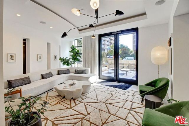 10777 WILSHIRE Boulevard 209, Los Angeles, CA 90024