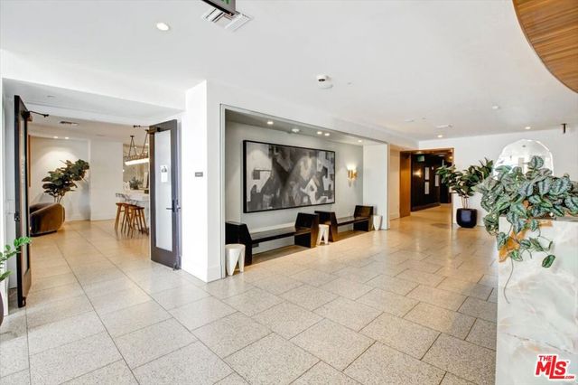 10777 WILSHIRE Boulevard 209, Los Angeles, CA 90024