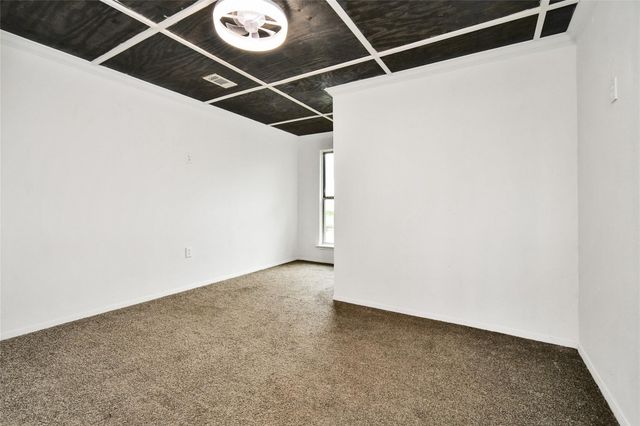 172 Road 5122, Cleveland, TX 77327