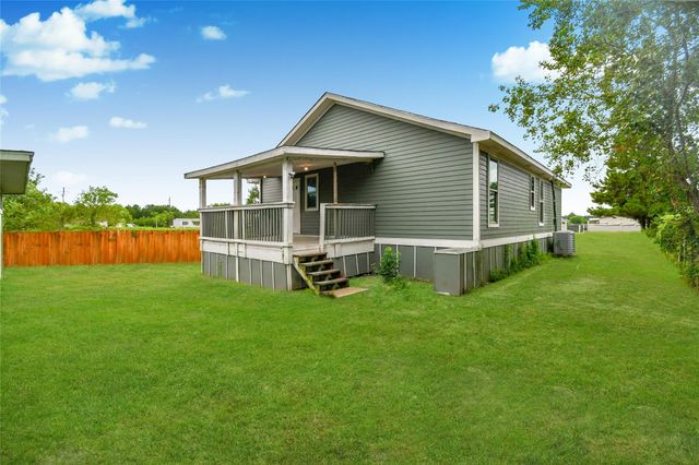172 Road 5122, Cleveland, TX 77327
