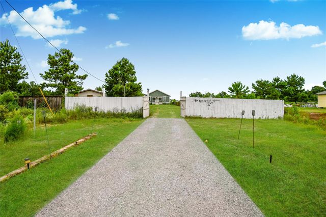 172 Road 5122, Cleveland, TX 77327