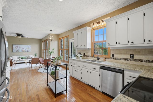 11515 Frederick Road, Coeburn, VA 24230