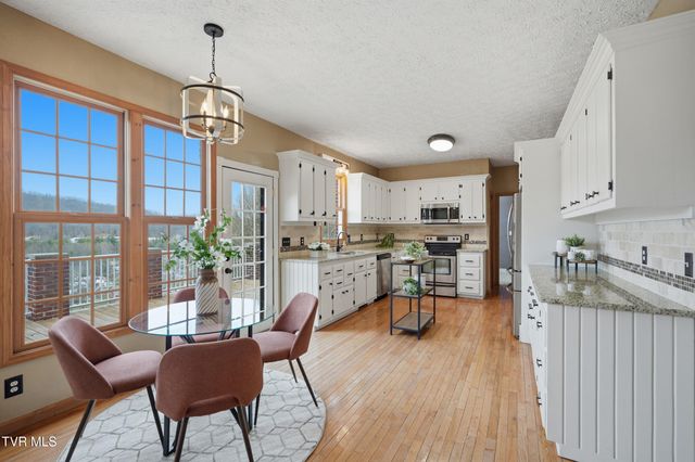 11515 Frederick Road, Coeburn, VA 24230