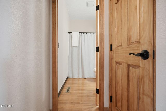 11515 Frederick Road, Coeburn, VA 24230