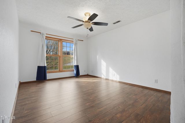 11515 Frederick Road, Coeburn, VA 24230