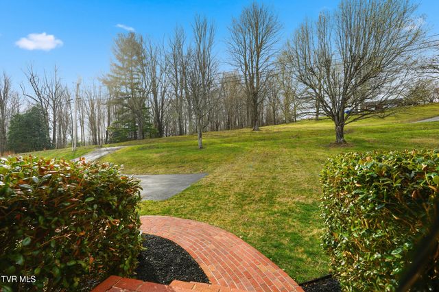 11515 Frederick Road, Coeburn, VA 24230