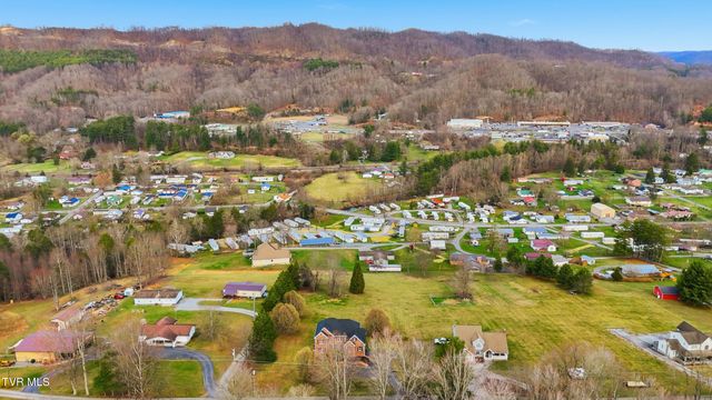 11515 Frederick Road, Coeburn, VA 24230