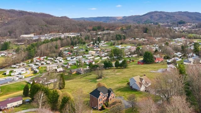 11515 Frederick Road, Coeburn, VA 24230